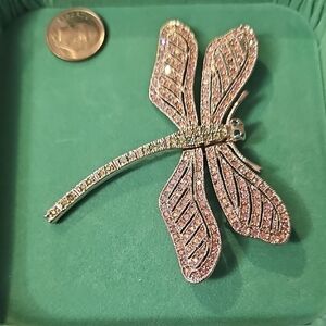 NewGorgeous Jacqueline Kennedy Pink And Silver Crystal Moveable Dragonfly Brooch